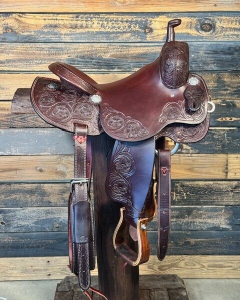 Saddle House Custom Lightweight Cowhorse