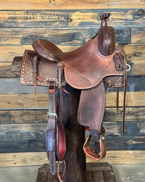 Saddle House Custom Lightweight Cowhorse