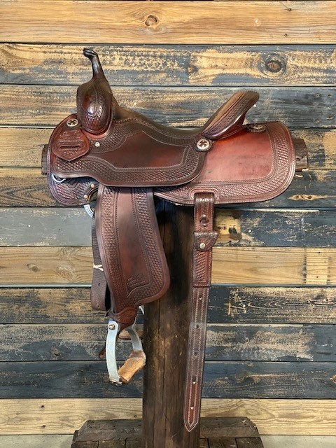 1353