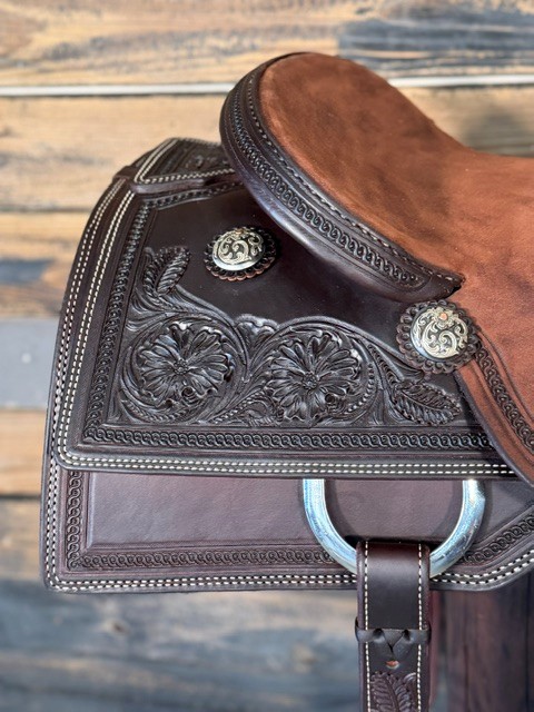 365 Saddle House Custom Cowhorse - view 2